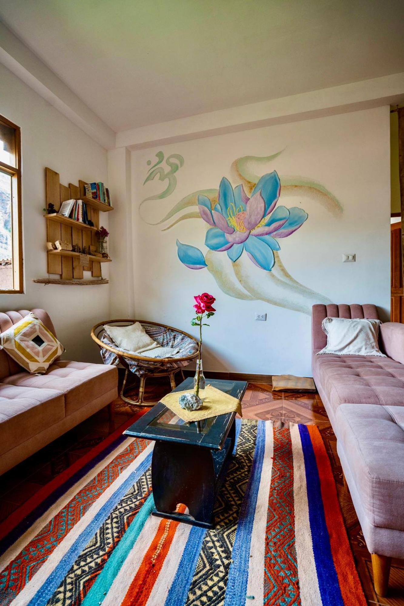 Blue Lotus Retreat Center Bed and Breakfast Písac Esterno foto