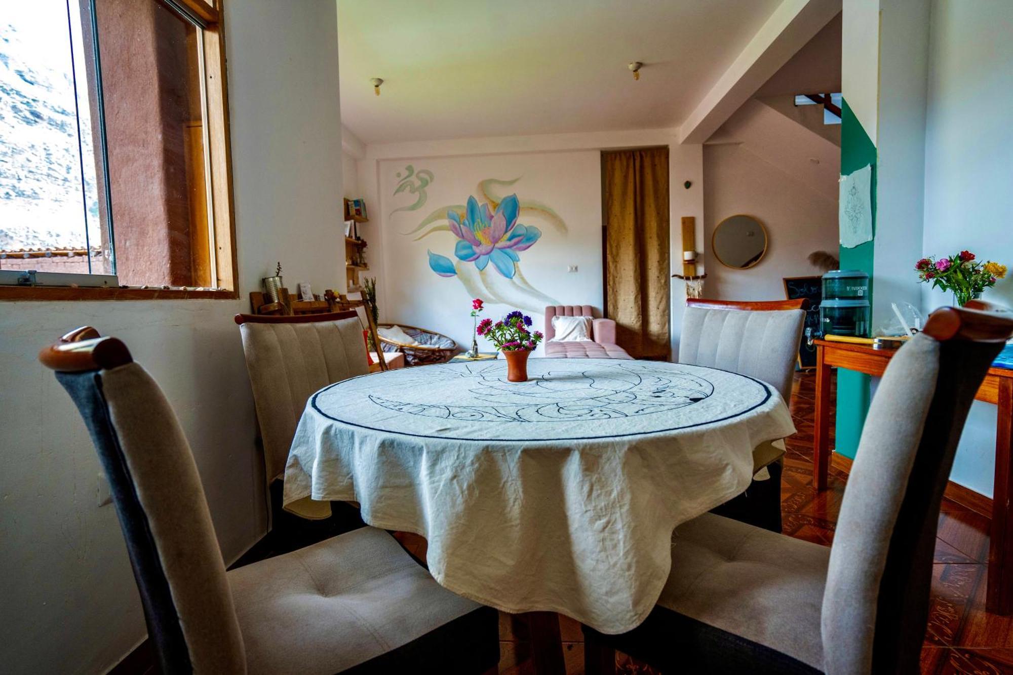 Blue Lotus Retreat Center Bed and Breakfast Písac Esterno foto