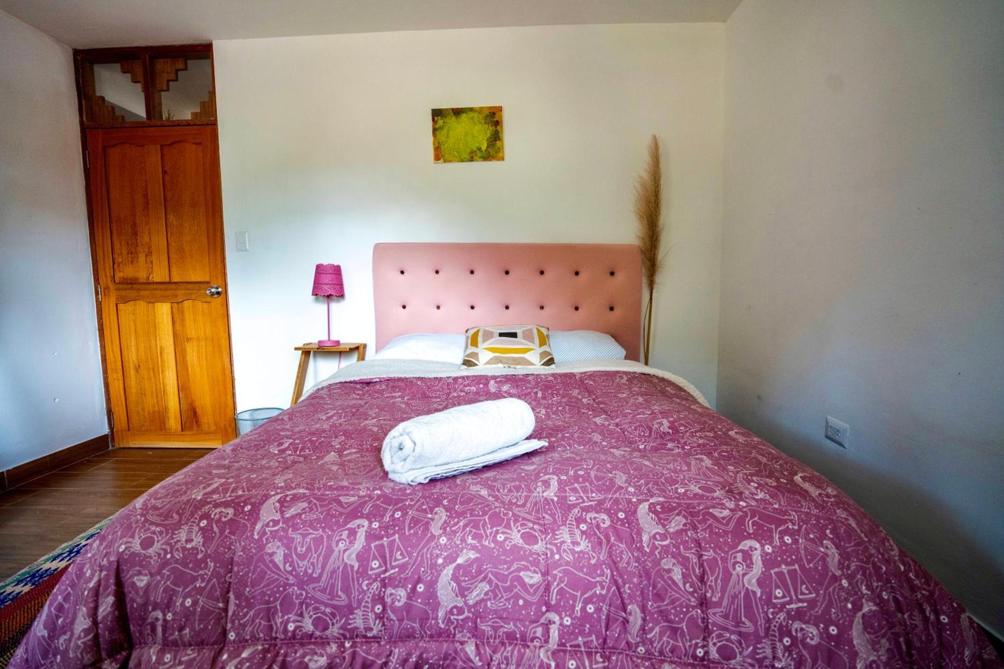 Blue Lotus Retreat Center Bed and Breakfast Písac Esterno foto